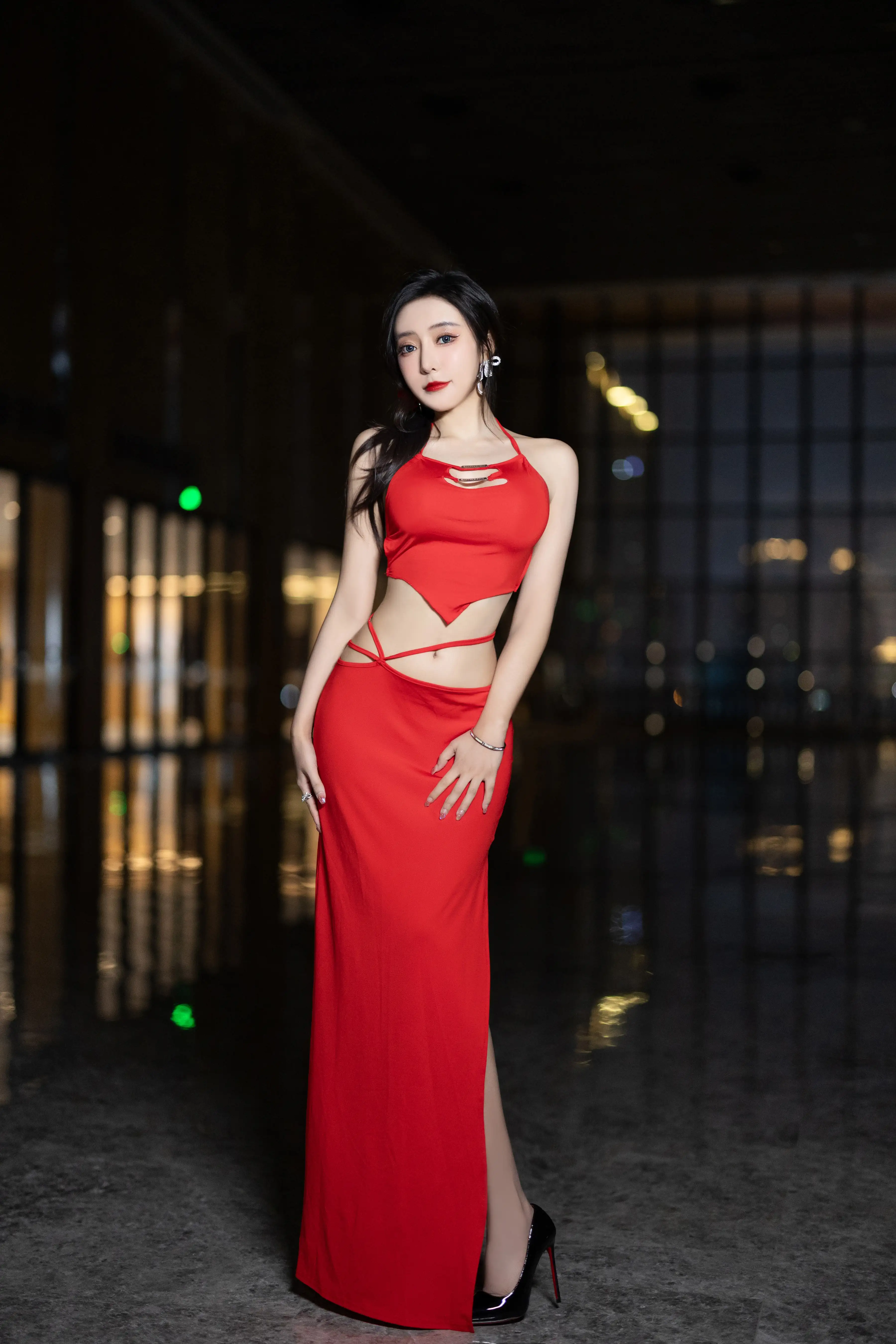 王馨瑶_NO.030_内购无水印_NO.8378_红色裙子拼杏色毛毛情趣_ - M940.COM 内部私购-第1张